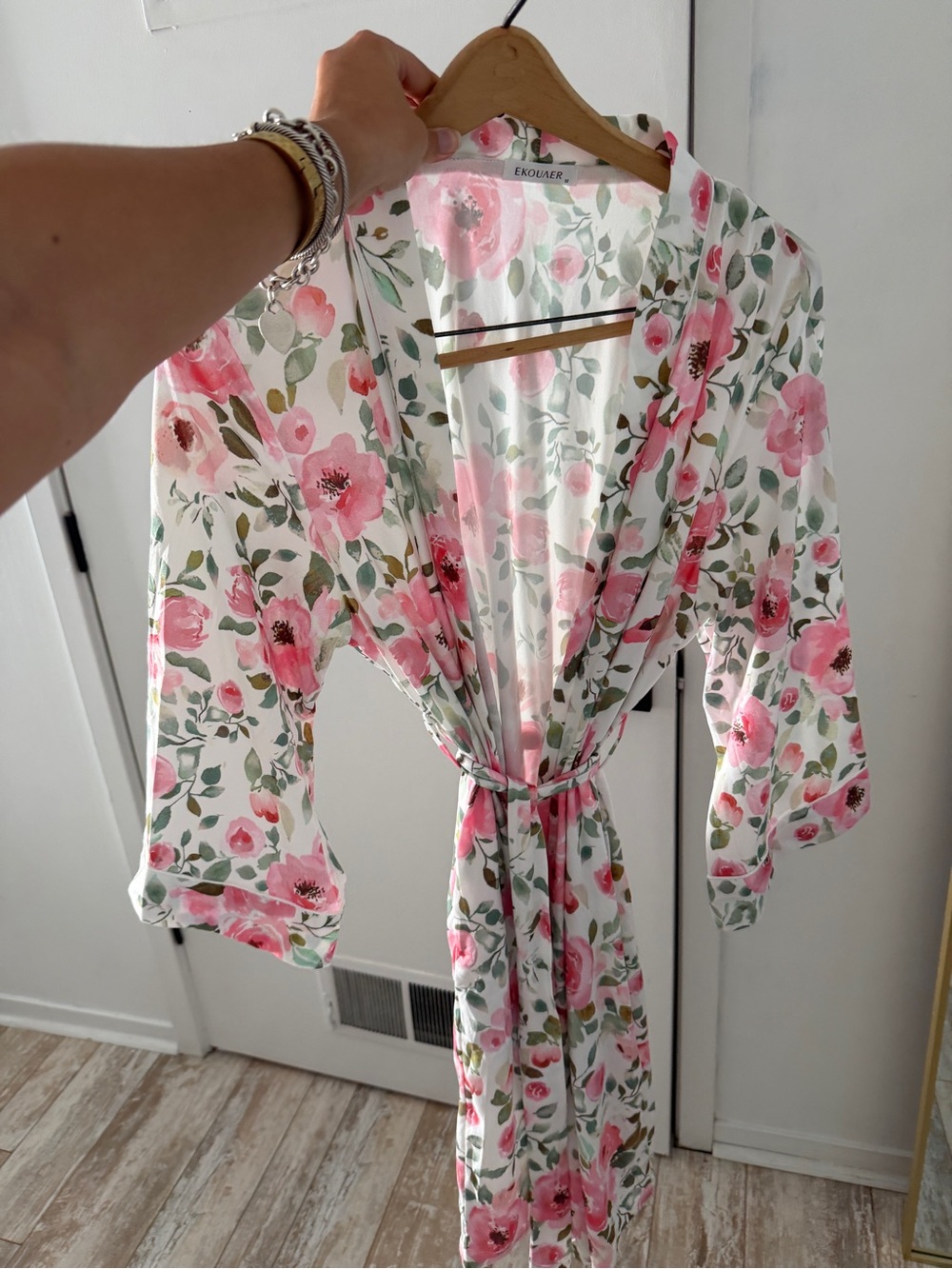 Floral Robe - Picture 2 of 4
